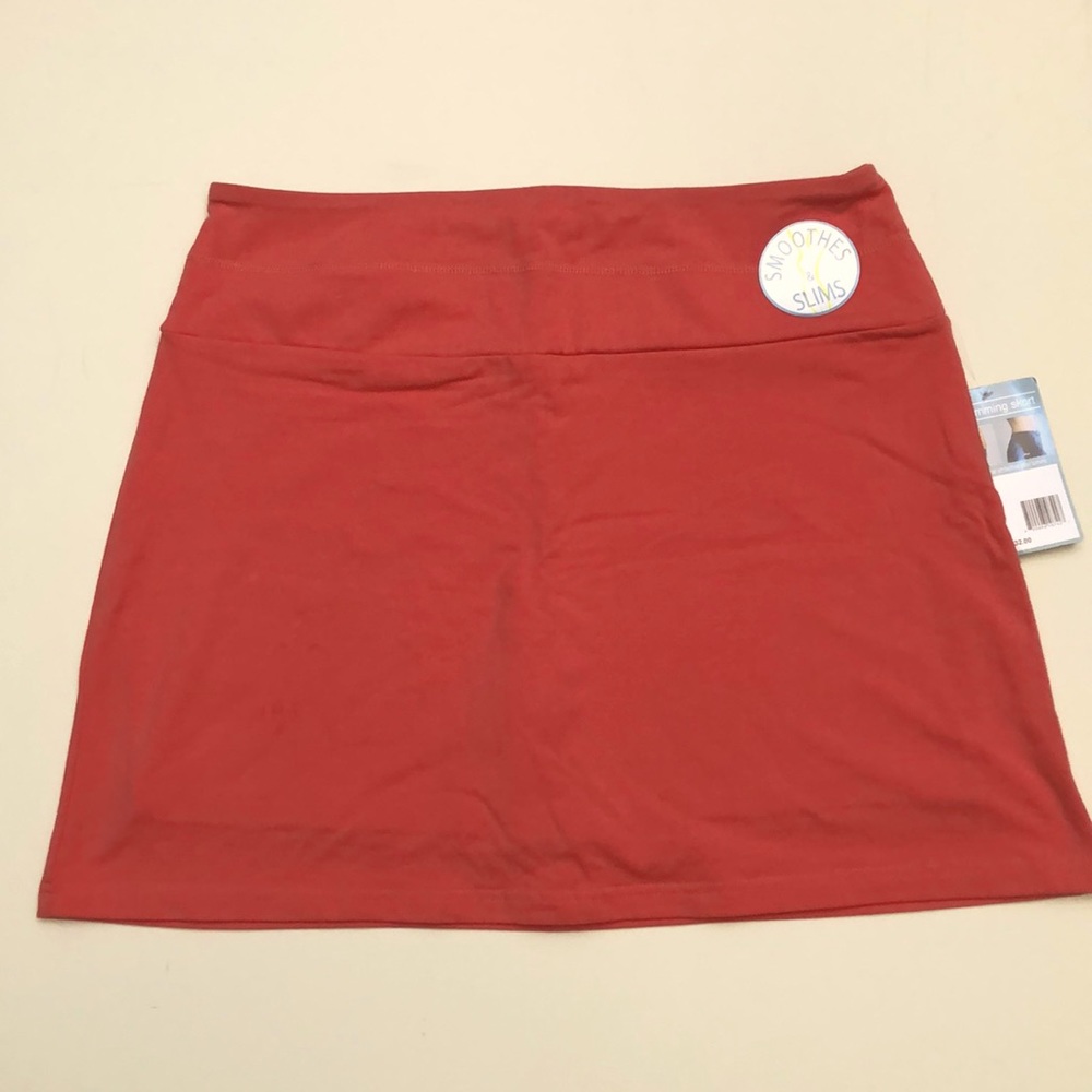The Smoothes & Slims short size XL coral color